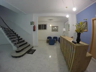 普莱雅索尔一号公寓 * 伊维萨镇